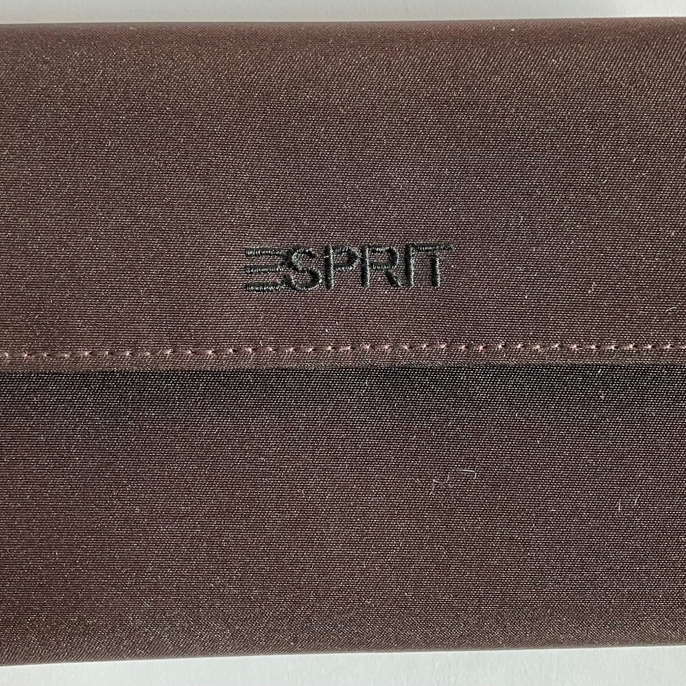 Esprit Trifold Wallet